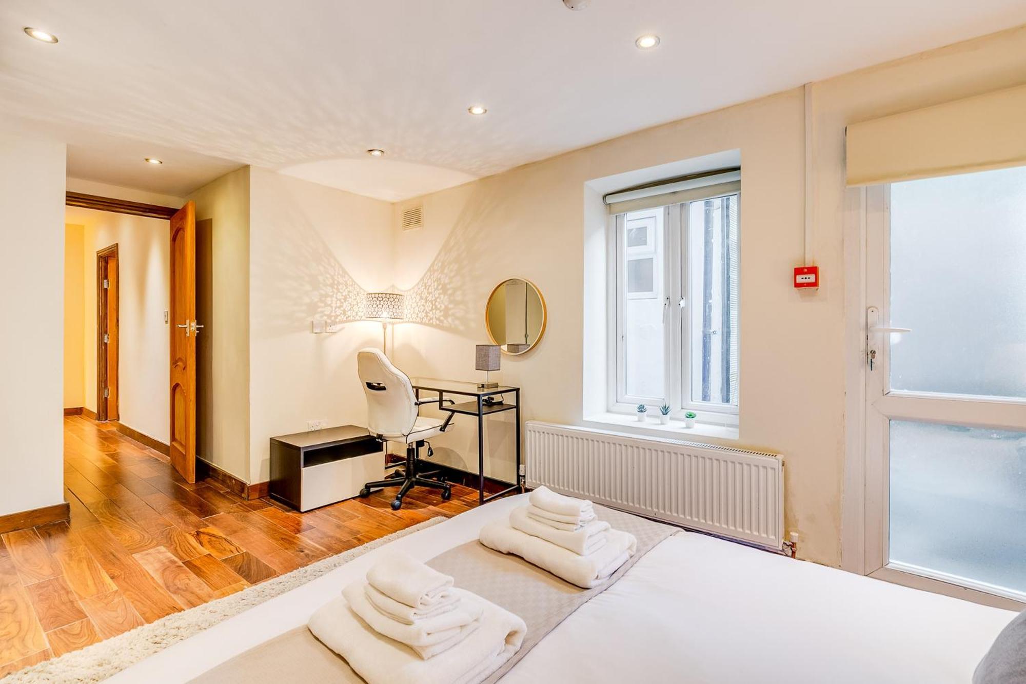Entire Family Home - 2Bd2Bth Central Earl'S Court London Bagian luar foto