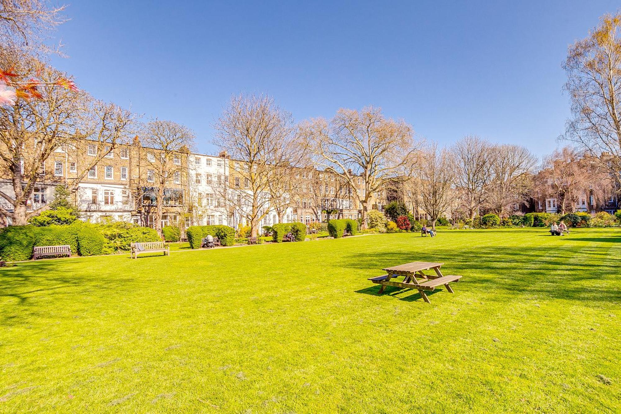 Entire Family Home - 2Bd2Bth Central Earl'S Court London Bagian luar foto
